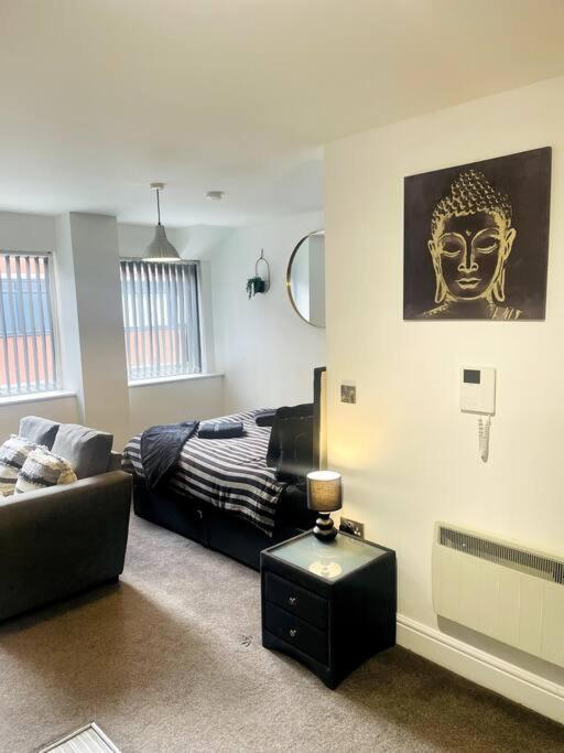 #215 1 Bed Serviced Apartment Derby Exterior foto